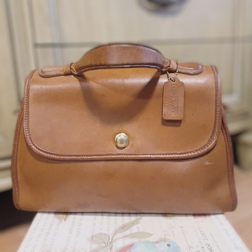 Vintage Rare Coach Crosby Camel Leather Springlock Bag